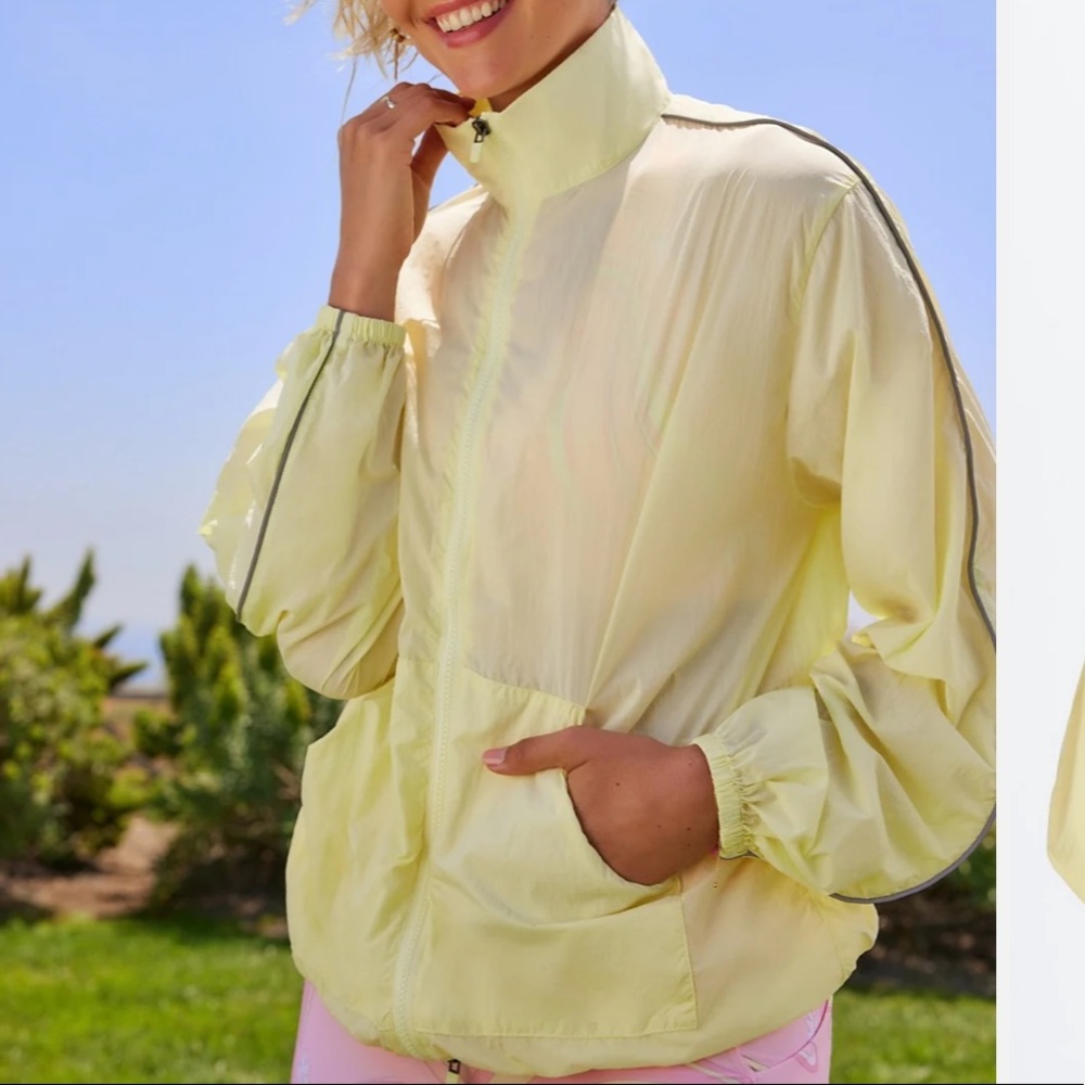 NWT Fabletics Winder Breaker Oversize Jacket Size S